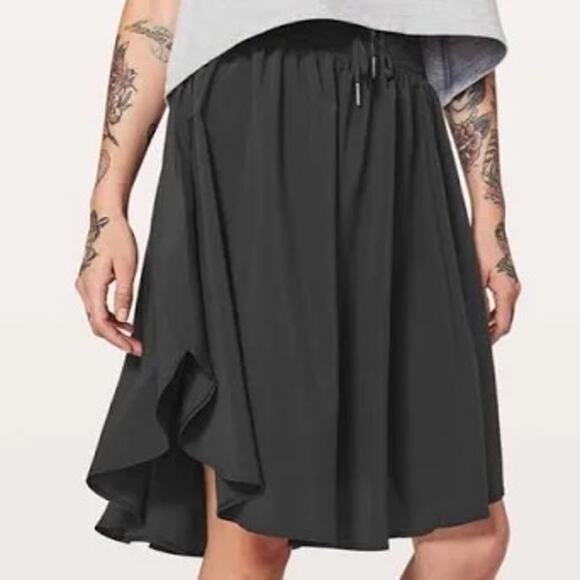 Lululemon Dresses & Skirts - Lululemon Everyday Skirt Black Women’s Size 4 High Rise Knee Length Balletcore